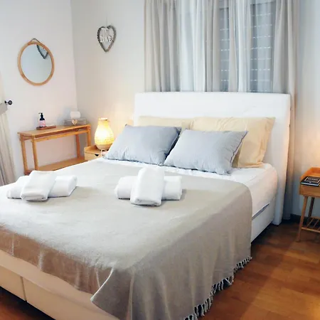Apartment Amazing By The Loutráki